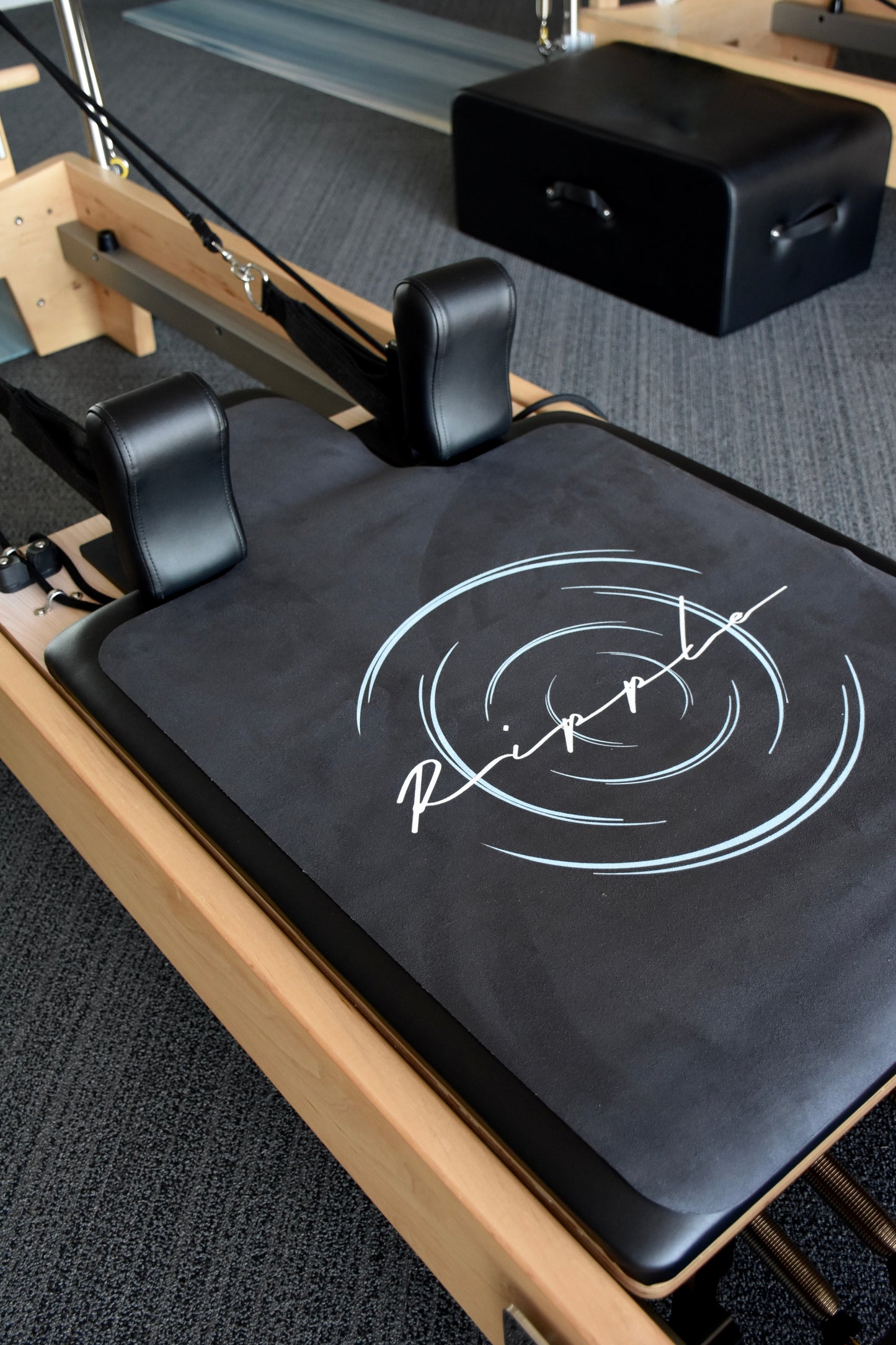 Reformer Mat Black Magic